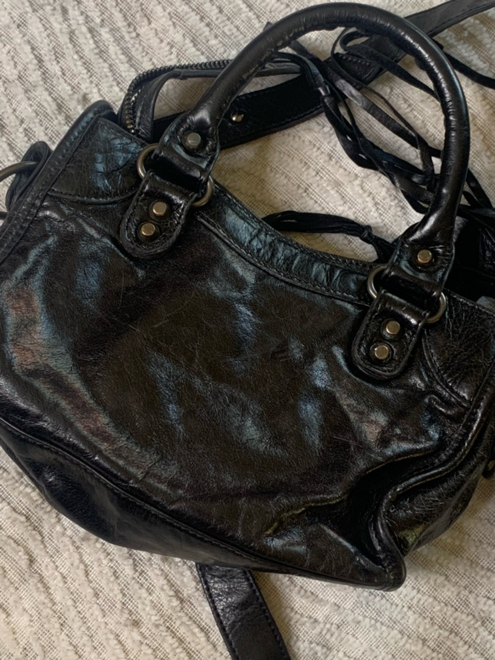 Black Women’s Leather Fringe Satchel Shoulder Bag - Picture 12 of 16